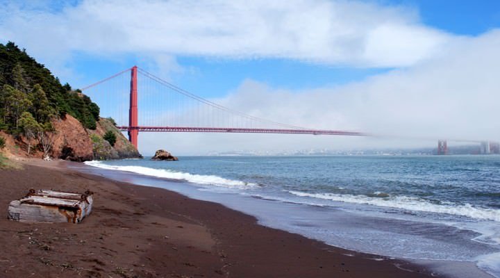 Golden_Gate_Bridge,_San_Francisco_from_Kirby_Cove